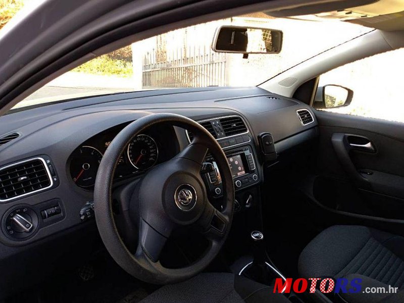 2009' Volkswagen Polo 1,6 Tdi photo #2