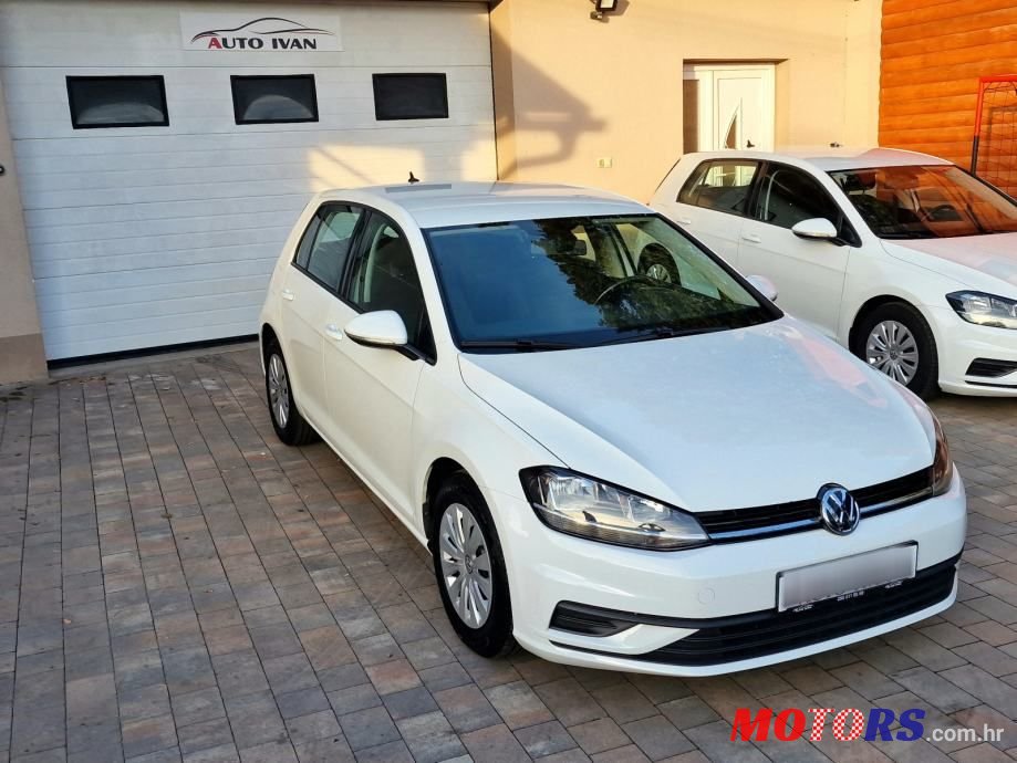 2017' Volkswagen Golf VII photo #4