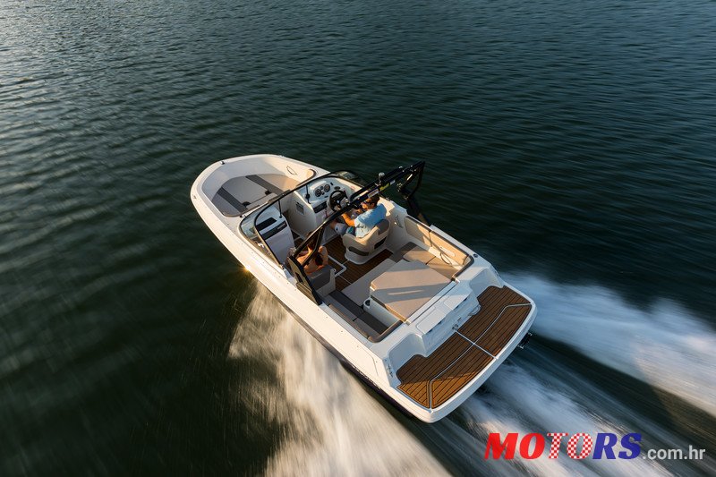 2021' Bayliner VR4 photo #2