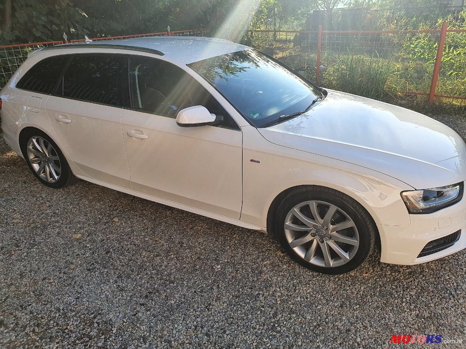 2015' Audi A4 Avant photo #3