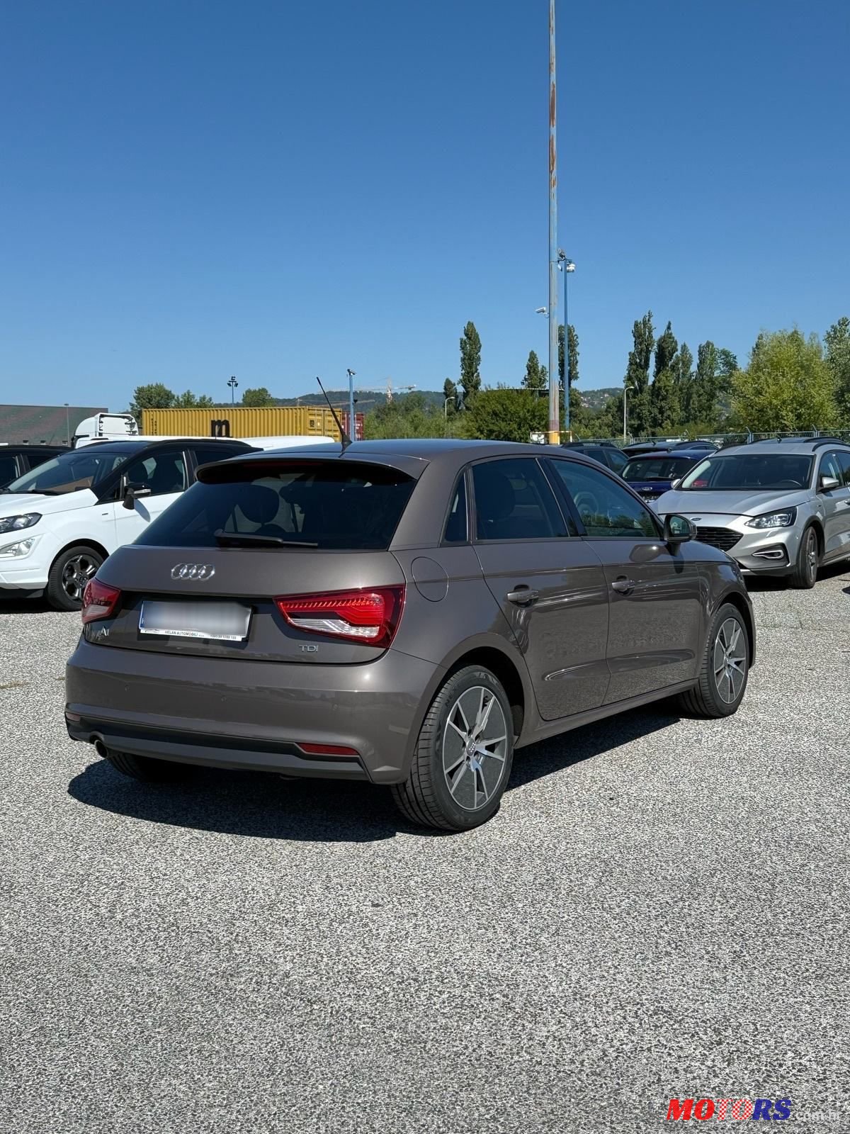 2016' Audi A1 Tdi photo #6