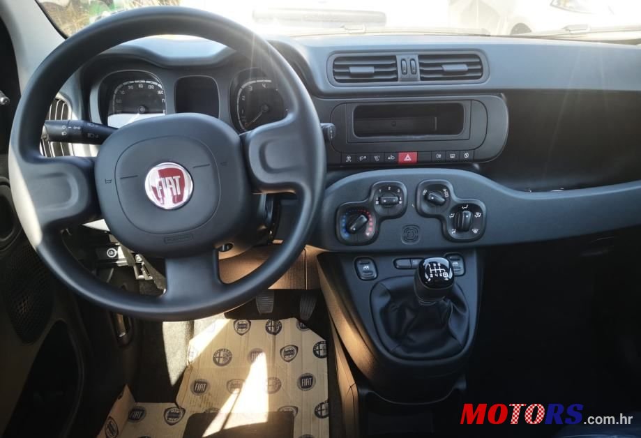 2022' Fiat Panda 1,0 photo #4