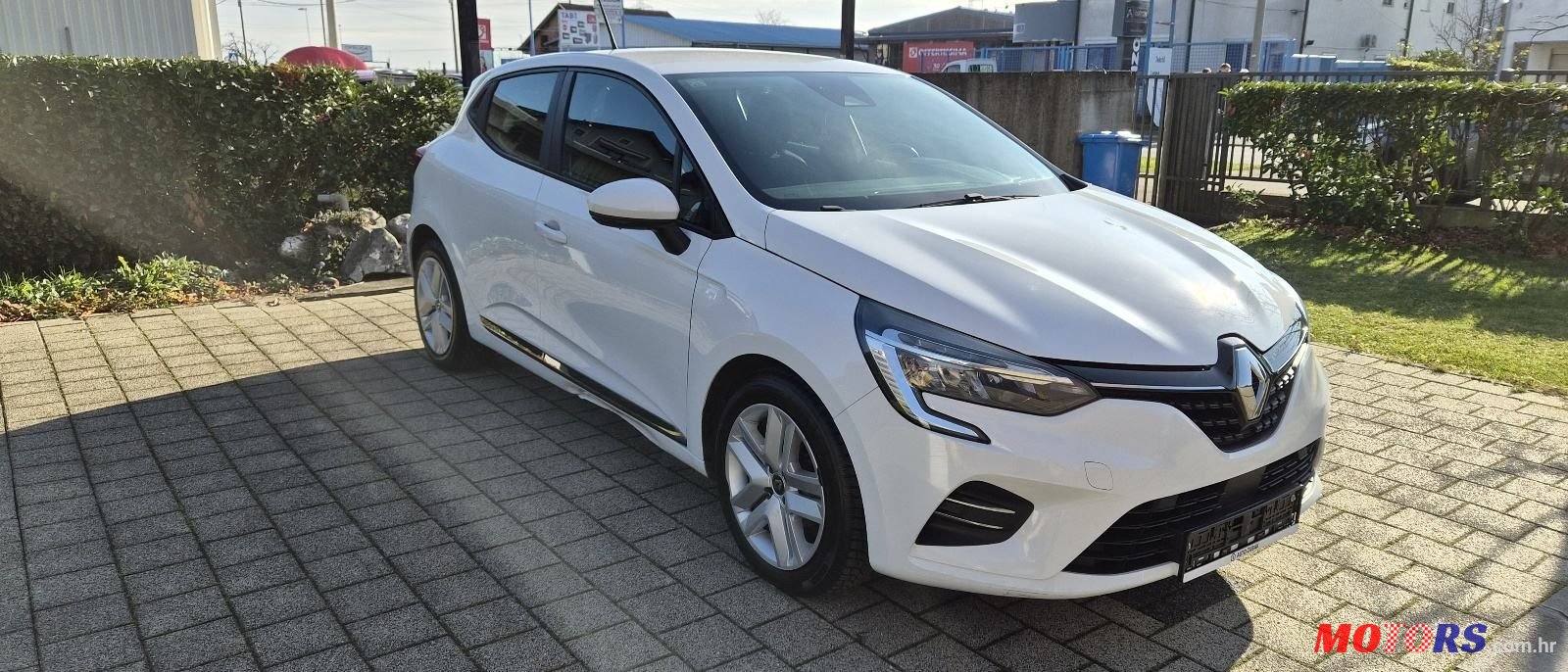 2020' Renault Clio Tce photo #3