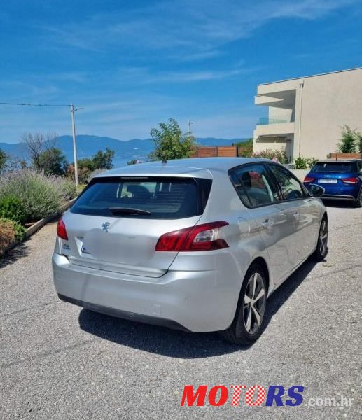 2014' Peugeot 308 photo #3