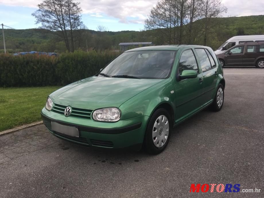2001' Volkswagen Golf 4 1,9 Tdi photo #1