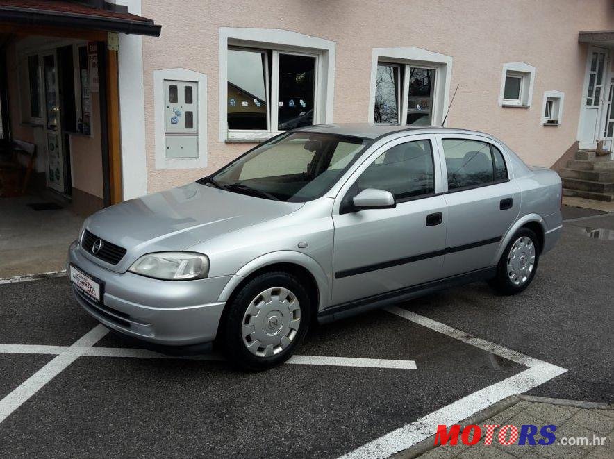 2002' Opel Astra Club 1,4 photo #1
