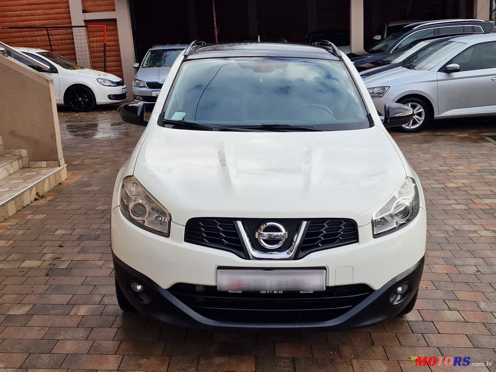 2010' Nissan Qashqai 2,0 Dci photo #2