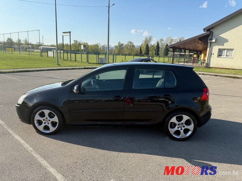2004' Volkswagen Golf V 1,9 Tdi photo #3