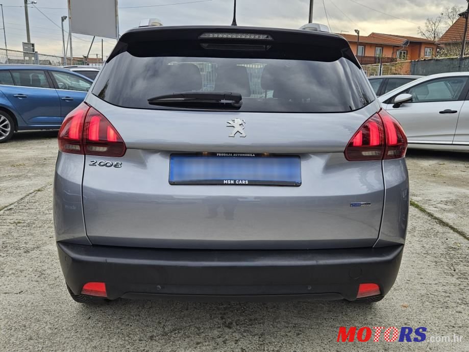 2017' Peugeot 2008 1,2 photo #3