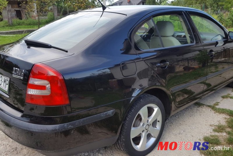 2005' Skoda Octavia photo #2