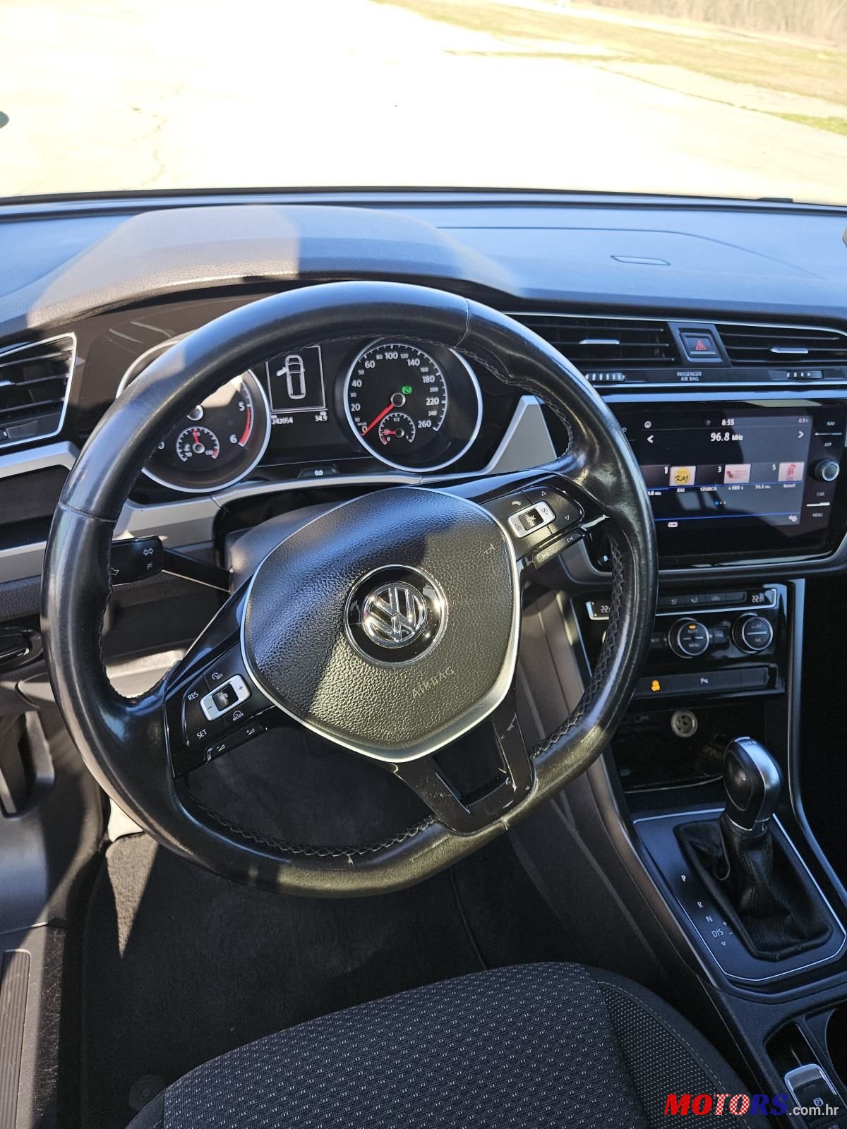 2018' Volkswagen Touran 1,6 Tdi photo #2