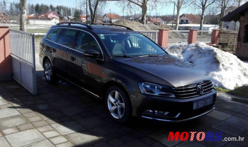 2012' Volkswagen Passat Variant photo #1