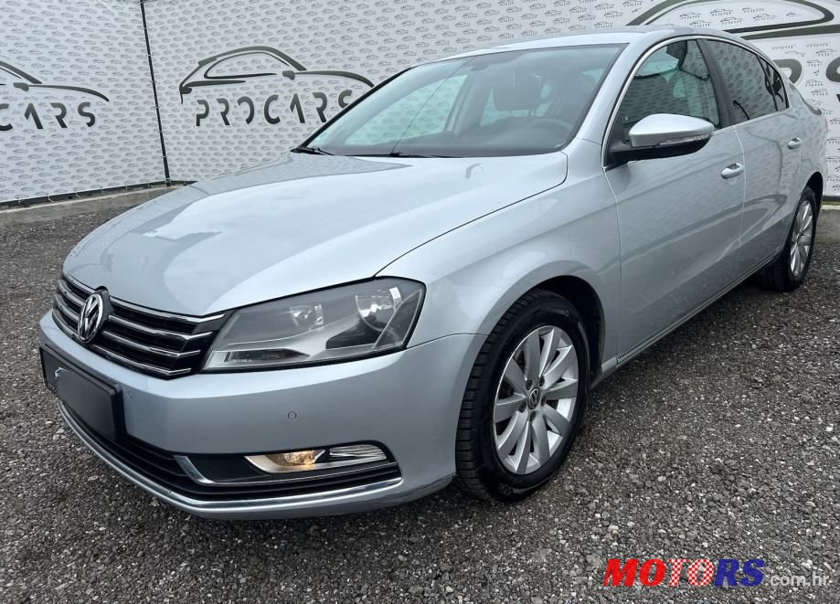 2011' Volkswagen Passat 2,0 Tdi Bmt photo #2