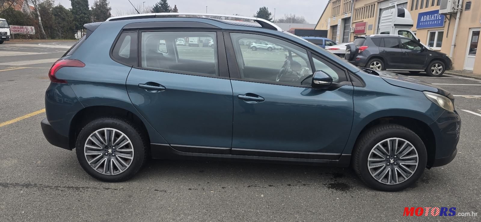 2017' Peugeot 2008 1,2 photo #4