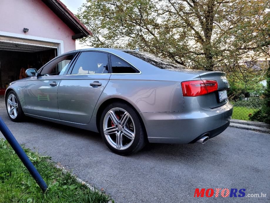2011' Audi A6 S-Tronic photo #2
