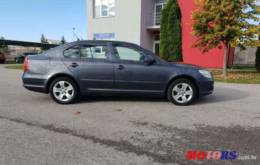 2011' Skoda Octavia 1,6 Tdi photo #1