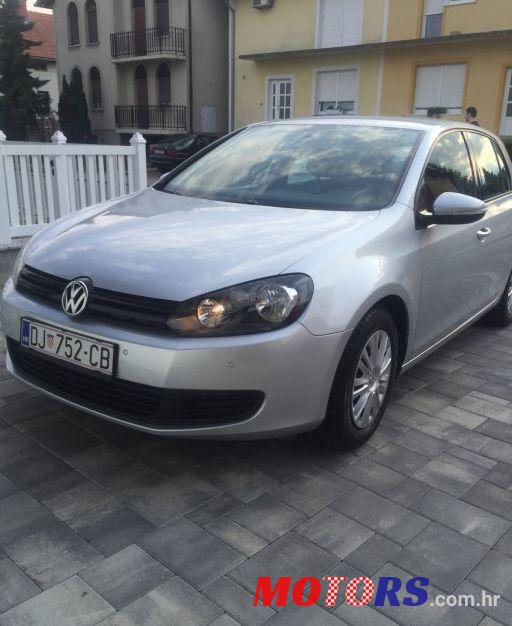 2010' Volkswagen Golf VI 1,6 Tdi photo #2