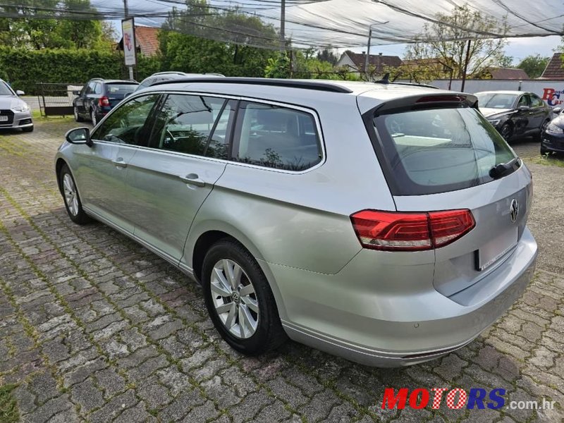 2015' Volkswagen Passat Variant photo #5
