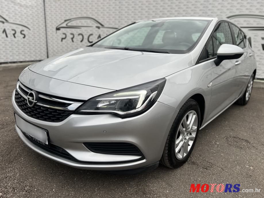 2017' Opel Astra 1.6 Cdti photo #3
