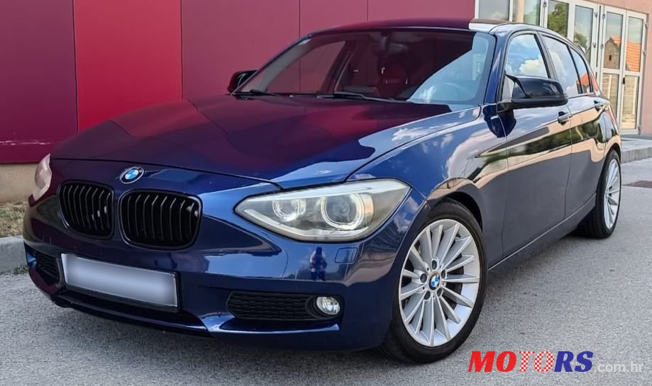 2013' BMW Serija 1 118D photo #6