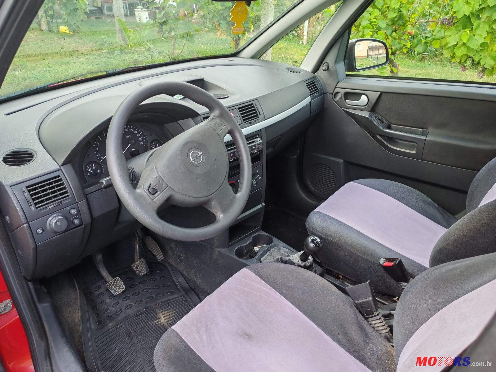 2005' Opel Meriva 1,7 Dt photo #1
