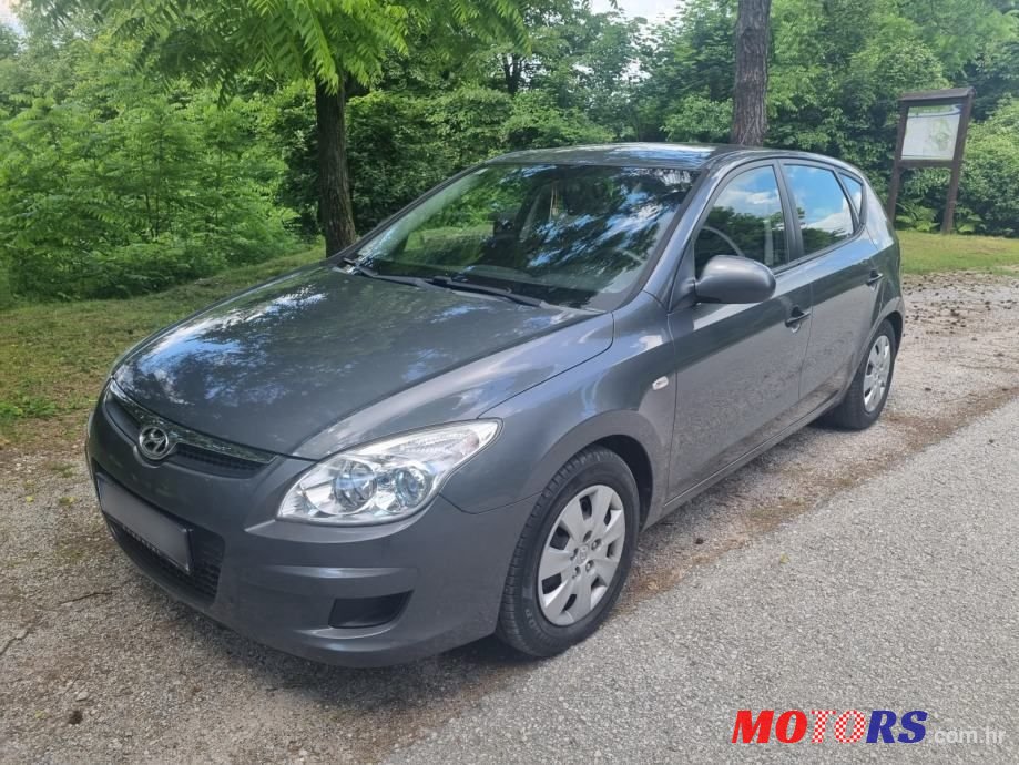 2009' Hyundai i30 photo #1