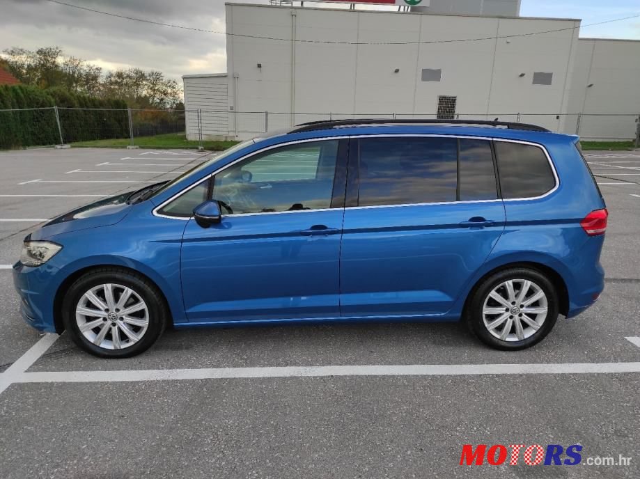 2016' Volkswagen Touran 2,0 Tdi Bmt photo #4
