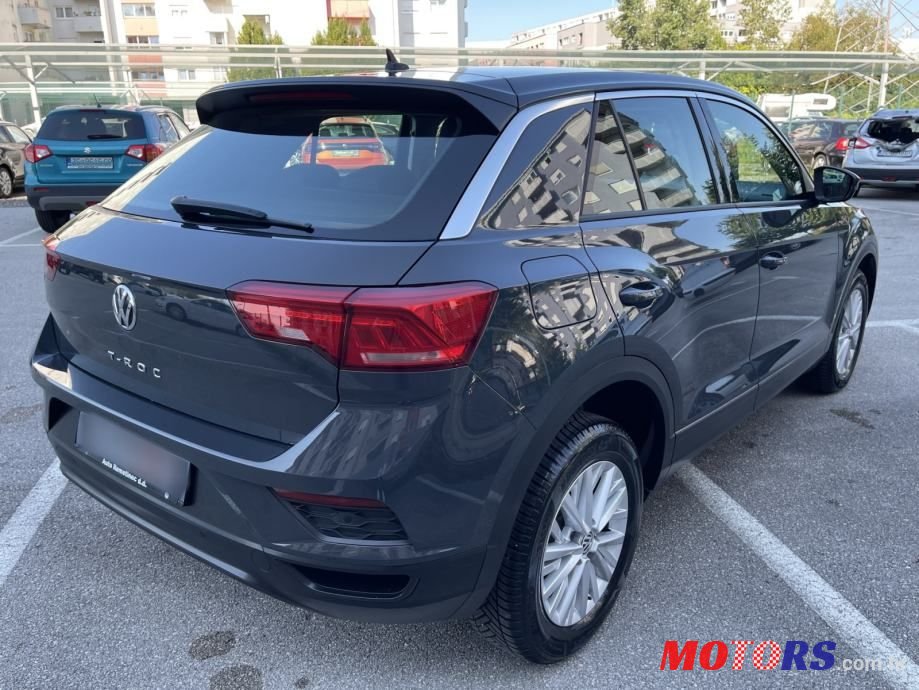 2019' Volkswagen T-Roc 1,0 Tsi photo #4
