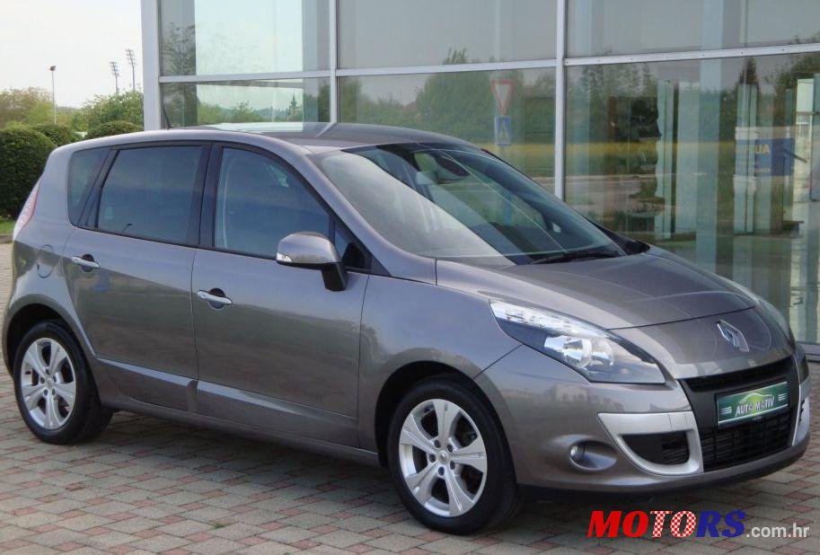 2010' Renault Scenic 1,5 Dci photo #1
