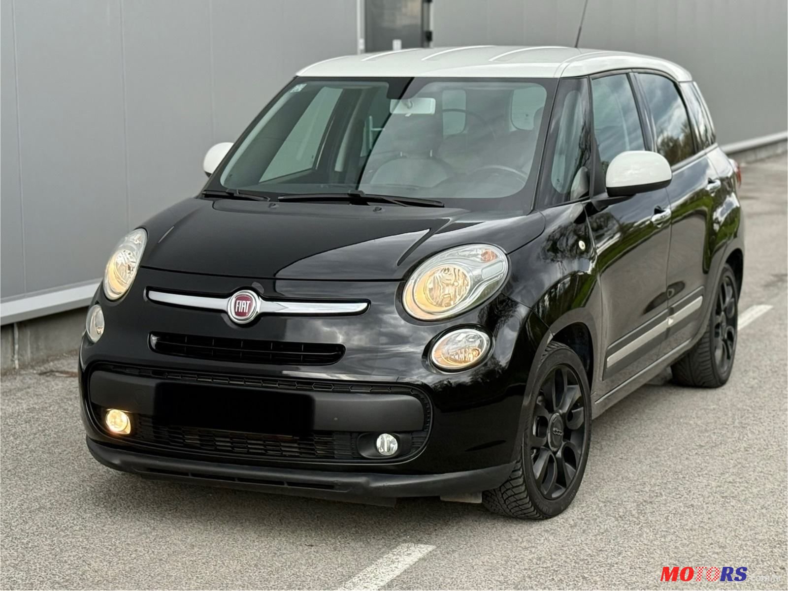 2013' Fiat 500L 1,6 Multijet photo #1