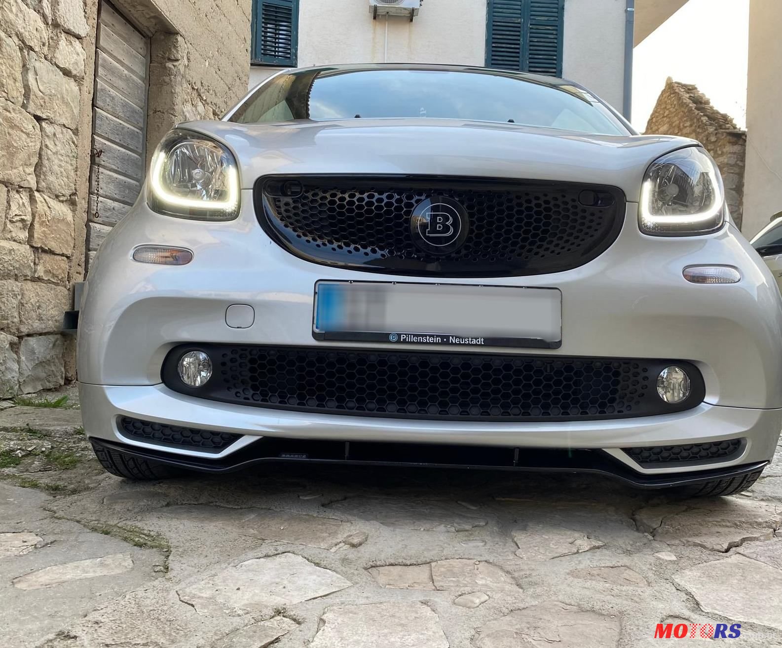 2017' Smart Fortwo photo #2