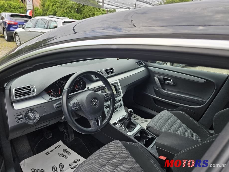 2013' Volkswagen Passat 2,0 Tdi Bmt photo #5