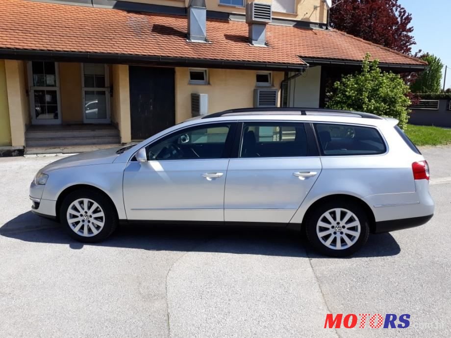 2008' Volkswagen Passat Variant photo #5