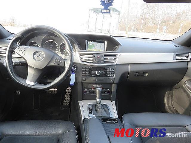 2009' Mercedes-Benz E-Class photo #6