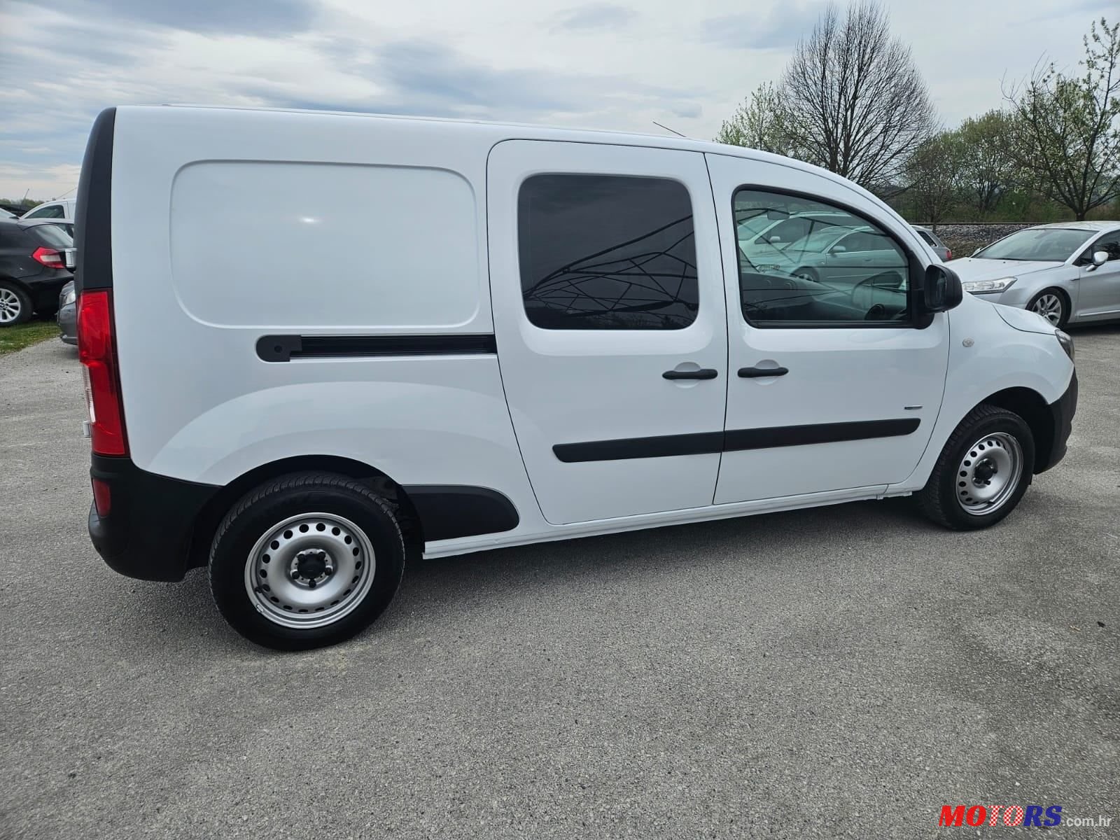 2016' Mercedes-Benz Citan 111 photo #6