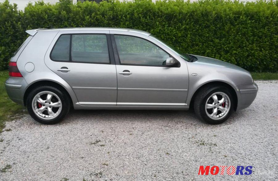 2002' Volkswagen Golf IV 1,4 photo #1