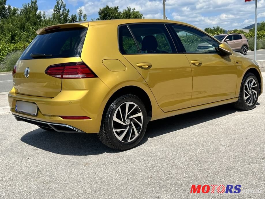 2018' Volkswagen Golf 7 photo #5