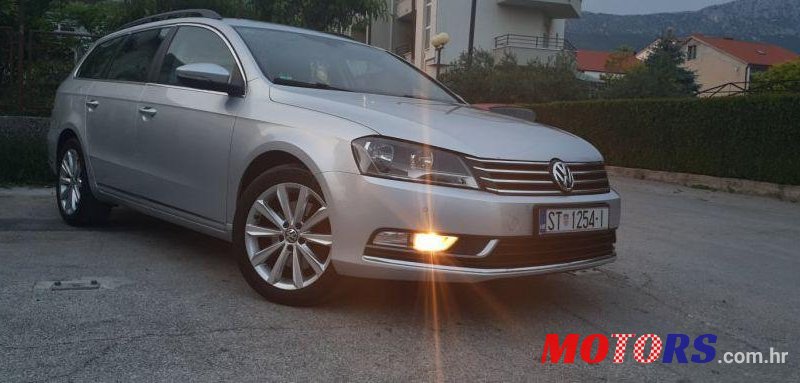 2012' Volkswagen Passat Variant photo #1