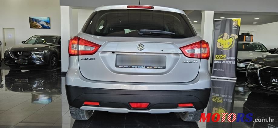 2017' Suzuki SX4 S-Cross 1.0 photo #6