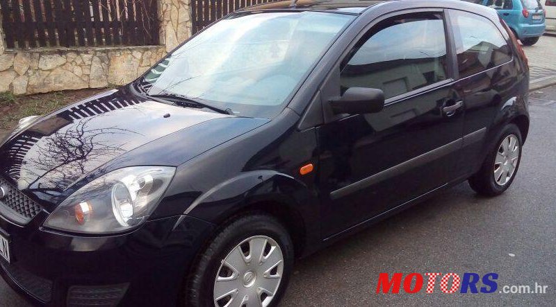 2007' Ford Fiesta 1.4Tdci photo #2