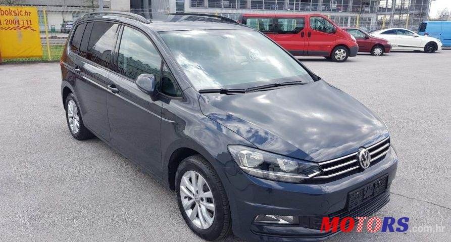 2017' Volkswagen Touran 1,6 Tdi photo #1