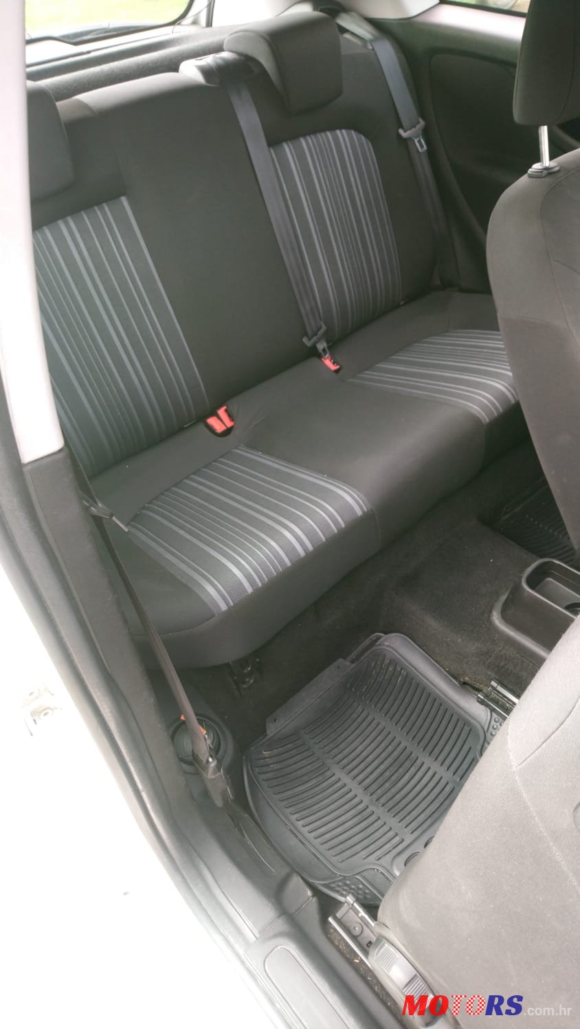 2010' Fiat Punto Evo photo #5