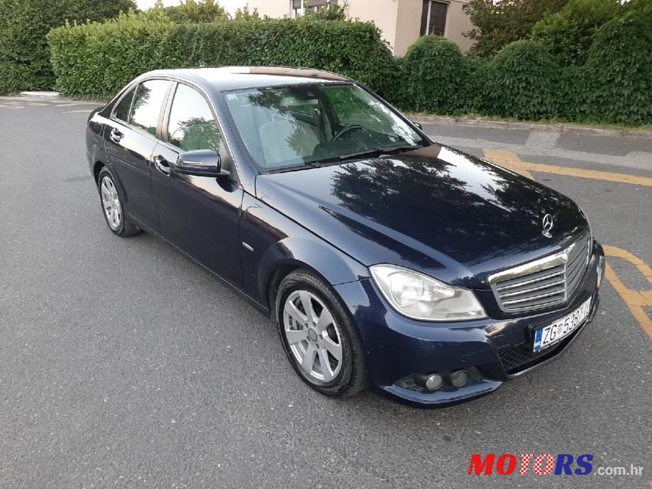 2011' Mercedes-Benz C-Klasa 200 Cdi photo #3