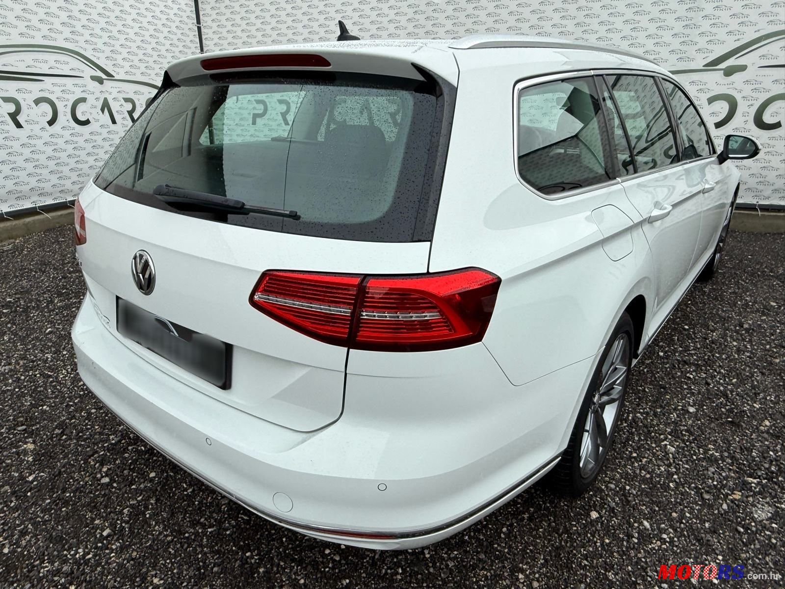 2019' Volkswagen Passat Variant photo #4