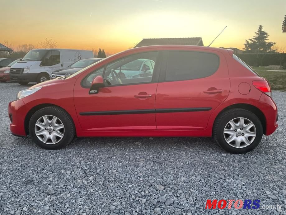 2011' Peugeot 207 1,6 Hdi photo #6