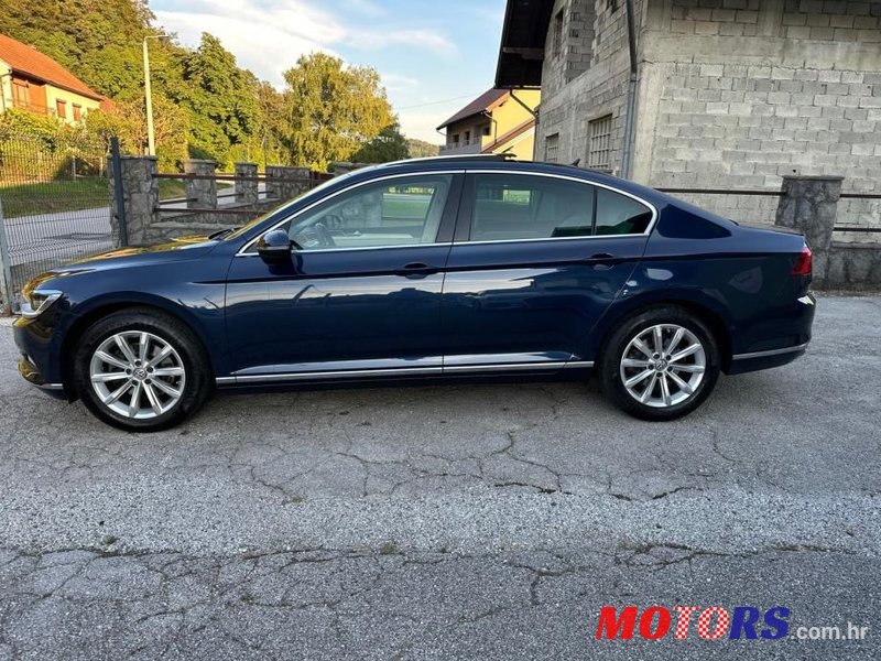 2015' Volkswagen Passat 2,0 Tdi Bmt photo #5