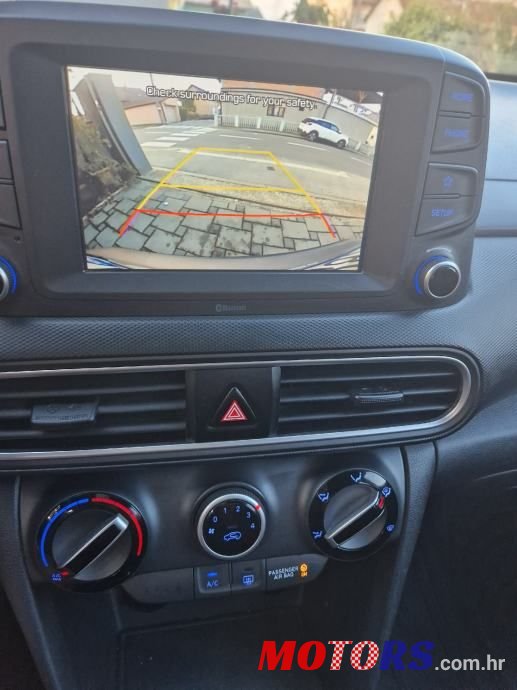 2018' Hyundai Kona photo #2