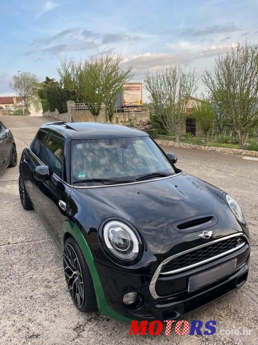 2015' MINI Cooper Sd photo #3