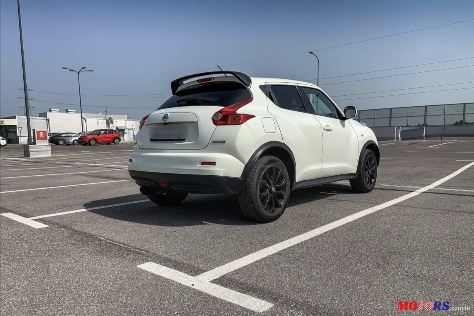 2011' Nissan Juke Nismo 1.6T photo #3