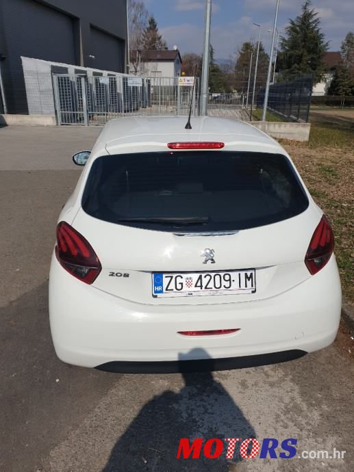2018' Peugeot 208 1,6 Bluehdi photo #6